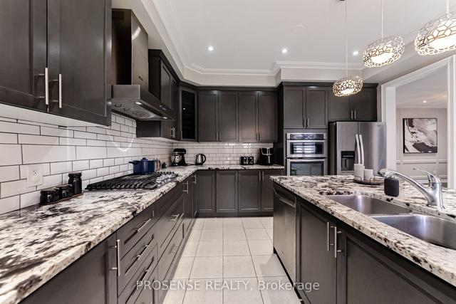 8 Macbean Cres, House detached with 4 bedrooms, 4 bathrooms and 6 parking in Hamilton ON | Image 16