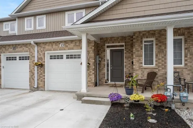 13 Marshall Lane, House attached with 3 bedrooms, 1 bathrooms and 3 parking in St. Catharines ON | Image 32