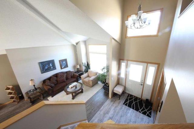 1009 2 Street Ne, House detached with 5 bedrooms, 3 bathrooms and 4 parking in Sundre AB | Image 10
