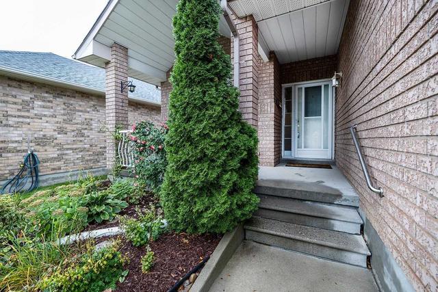 166 Elizabeth St, House detached with 2 bedrooms, 3 bathrooms and 4 parking in Oshawa ON | Image 23