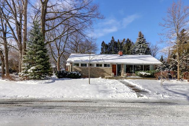 30 Ashford Dr, House detached with 3 bedrooms, 3 bathrooms and 8 parking in Toronto ON | Image 23