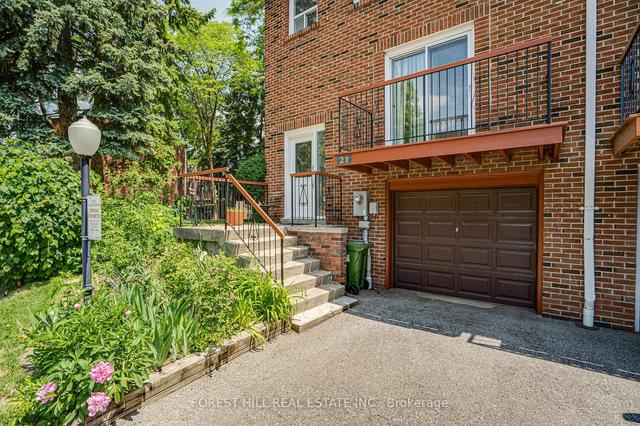 21 Black Hawk Way, Townhouse with 3 bedrooms, 4 bathrooms and 0 parking in Toronto ON | Image 12