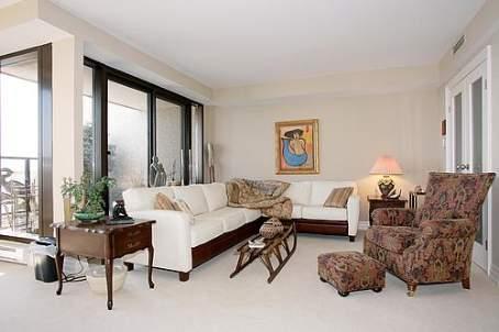 th415 - 99 Harbour Sq, Townhouse with 2 bedrooms, 3 bathrooms and 2 parking in Toronto ON | Image 4