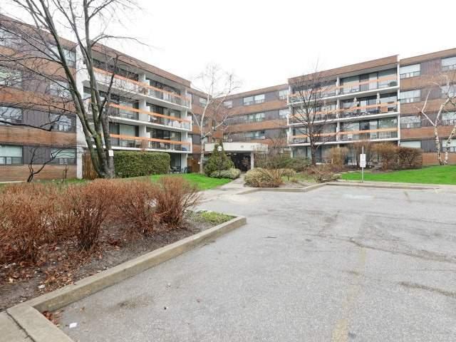 210 - 10 Sunrise Ave, Condo with 4 bedrooms, 2 bathrooms and 1 parking in Toronto ON | Image 1