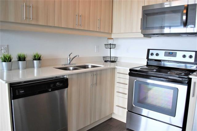 2204 - 158 King St N, Condo with 2 bedrooms, 1 bathrooms and 1 parking in Waterloo ON | Image 5