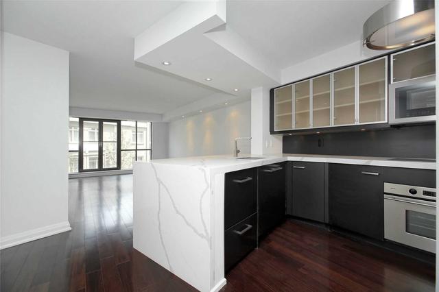 307 - 3 Mcalpine St, Condo with 1 bedrooms, 2 bathrooms and 1 parking in Toronto ON | Image 10