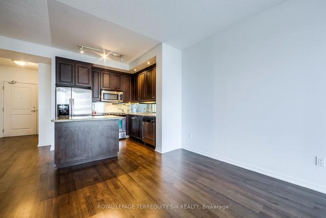 528 - 628 Fleet St, Condo with 1 bedrooms, 1 bathrooms and 1 parking in Toronto ON | Image 3