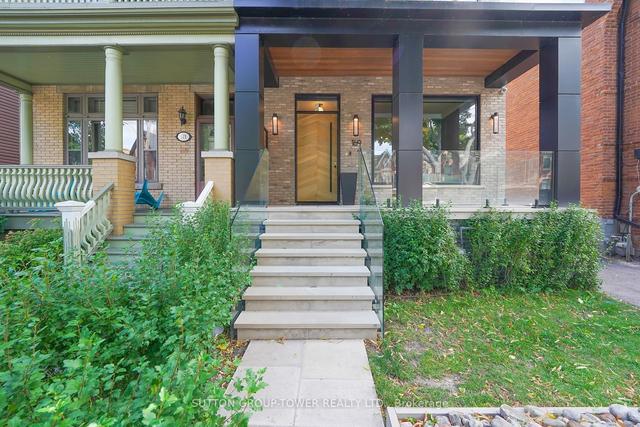 169 Strachan Ave, House semidetached with 4 bedrooms, 6 bathrooms and 4 parking in Toronto ON | Image 12