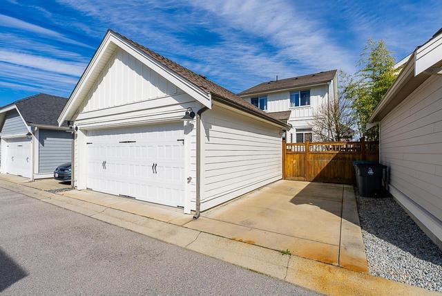 129 173 Street, House detached with 4 bedrooms, 3 bathrooms and 3 parking in Surrey BC | Image 35