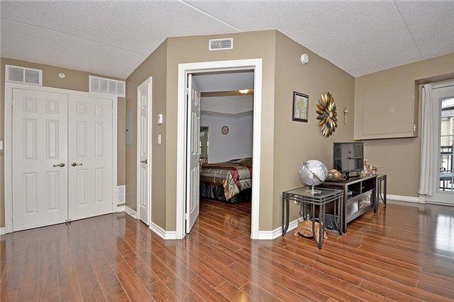 206 - 1483 Maple Ave, Condo with 1 bedrooms, 1 bathrooms and 1 parking in Milton ON | Image 7