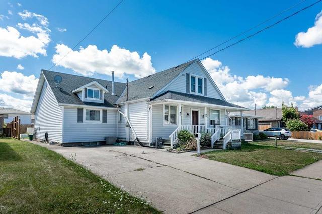 7782 Woodbine St, House detached with 4 bedrooms, 4 bathrooms and 6 parking in Niagara Falls ON | Image 1