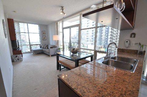 305 - 9 Spadina Ave, Condo with 1 bedrooms, 1 bathrooms and 1 parking in Toronto ON | Image 6