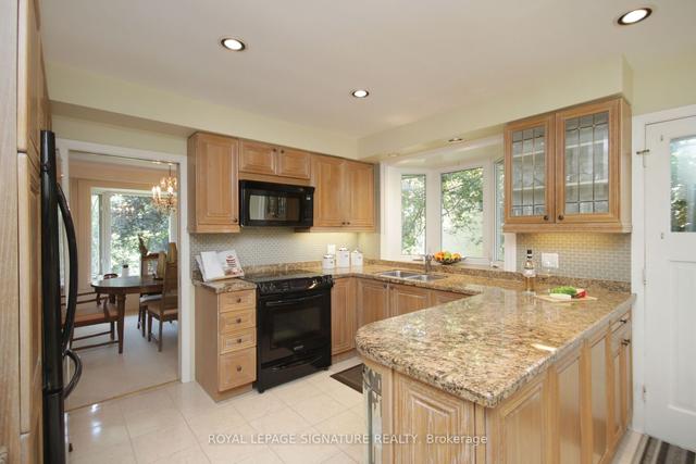 157 Sweeney Dr, House detached with 3 bedrooms, 3 bathrooms and 6 parking in Toronto ON | Image 30
