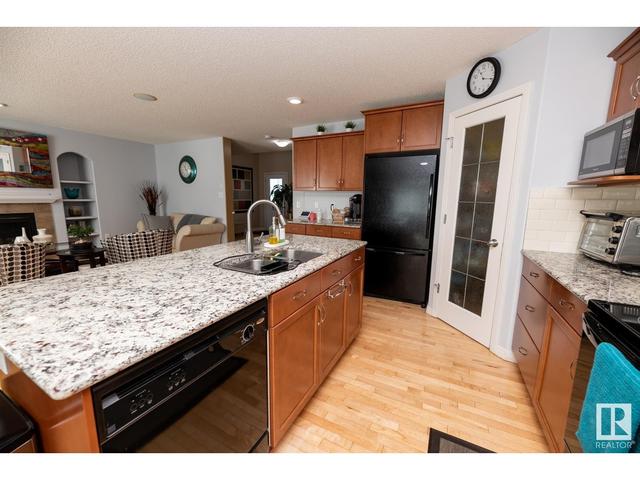 643 61 St Sw, House detached with 3 bedrooms, 2 bathrooms and 4 parking in Edmonton AB | Image 13