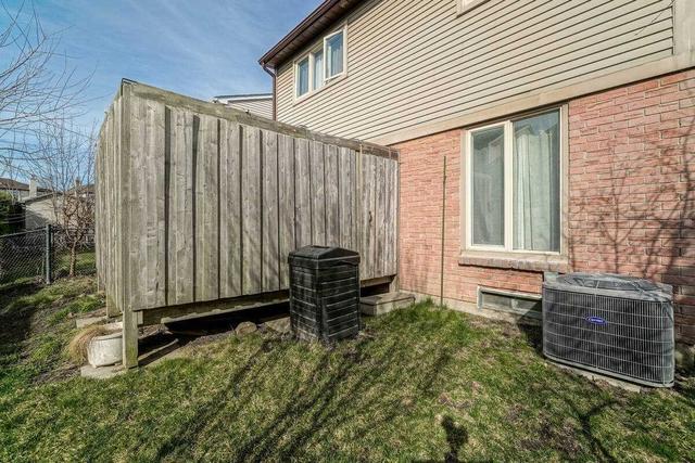 50 Jameson Cres, House detached with 3 bedrooms, 2 bathrooms and 3 parking in Brampton ON | Image 35