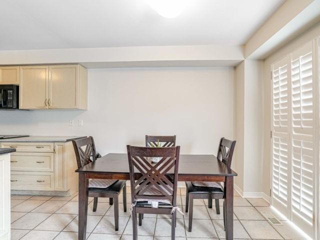 29 Irene Cres, House attached with 3 bedrooms, 3 bathrooms and 2 parking in Brampton ON | Image 9