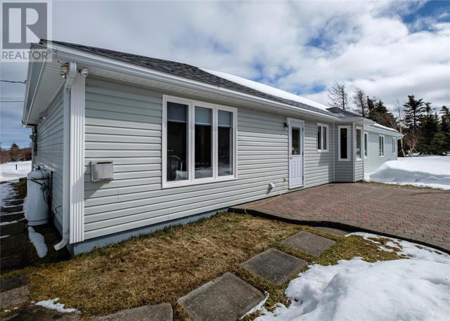 3 Pine Ridge Crescent, House detached with 3 bedrooms, 2 bathrooms and null parking in Torbay NL | Image 5