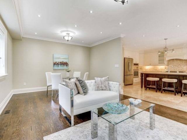 14 Ballantyne Crt, House detached with 4 bedrooms, 5 bathrooms and 6 parking in Toronto ON | Image 6