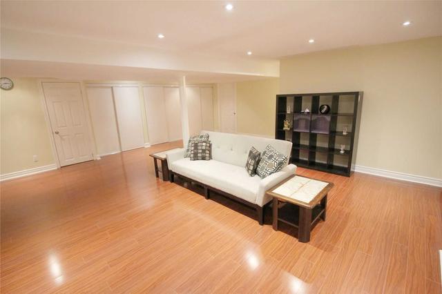 136 Prince Regent St, House semidetached with 4 bedrooms, 4 bathrooms and 2 parking in Markham ON | Image 21
