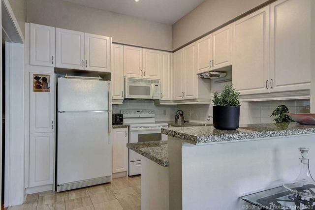 th 1 - 3 Rean Dr, Townhouse with 3 bedrooms, 3 bathrooms and 2 parking in Toronto ON | Image 26