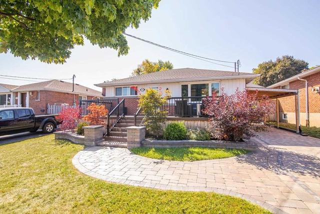 790 Tenth St, House detached with 2 bedrooms, 2 bathrooms and 3 parking in Hamilton ON | Image 1