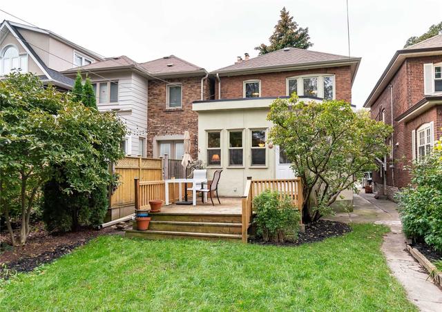 63 Brumell Ave, House detached with 3 bedrooms, 2 bathrooms and 1 parking in Toronto ON | Image 19