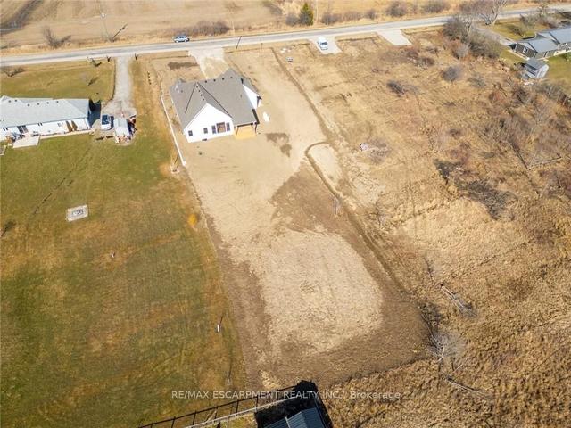 3248 Lakeshore Rd, House detached with 3 bedrooms, 3 bathrooms and 8 parking in Haldimand County ON | Image 36