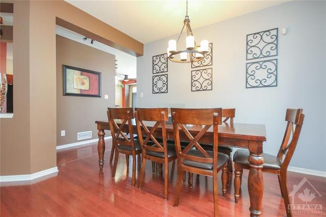 415 Amar Lane, House detached with 3 bedrooms, 3 bathrooms and 6 parking in Ottawa ON | Image 6