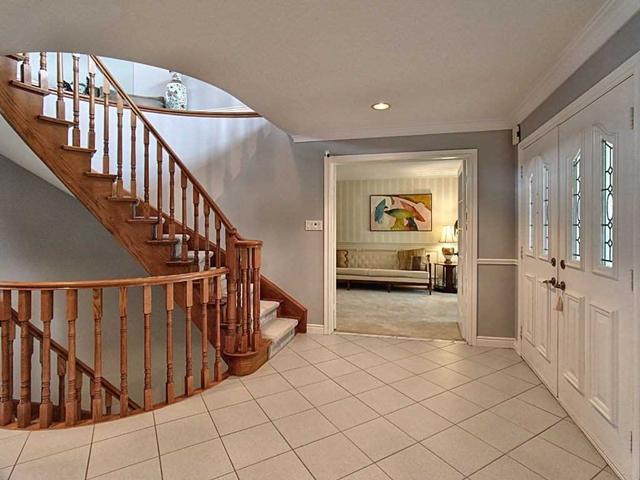 83 Compton Cres, House detached with 4 bedrooms, 4 bathrooms and 6 parking in Bradford West Gwillimbury ON | Image 12