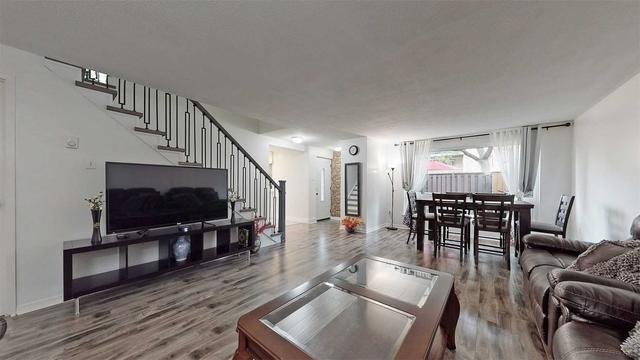 55 - 130 Ling Rd, Townhouse with 3 bedrooms, 2 bathrooms and 1 parking in Toronto ON | Image 36