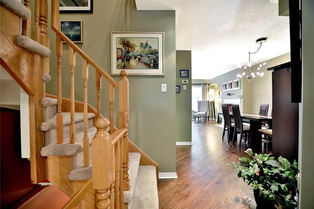 47B - 1084 Queen St W, Townhouse with 3 bedrooms, 3 bathrooms and 1 parking in Mississauga ON | Image 3