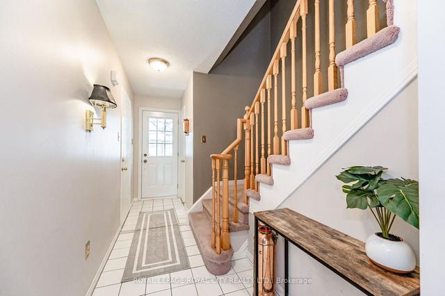 6 - 60 Ptarmigan Dr, Townhouse with 3 bedrooms, 3 bathrooms and 2 parking in Guelph ON | Image 33