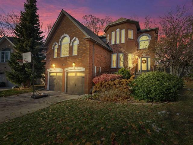 1604 Hampshire Cres, House detached with 4 bedrooms, 4 bathrooms and 6 parking in Mississauga ON | Image 1
