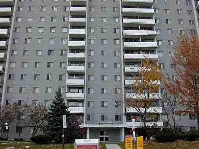 710 - 940 Caledonia Rd, Condo with 2 bedrooms, 1 bathrooms and 1 parking in Toronto ON | Image 1
