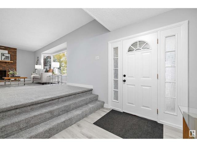 3205 104a St Nw, House detached with 3 bedrooms, 2 bathrooms and null parking in Edmonton AB | Image 4