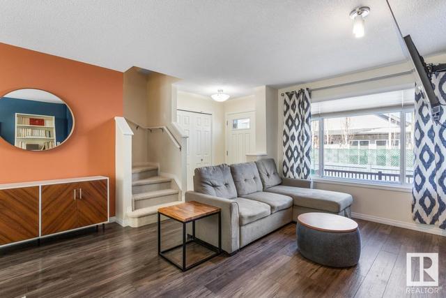 16 - 7503 Getty Ga Nw, House attached with 3 bedrooms, 2 bathrooms and null parking in Edmonton AB | Image 2