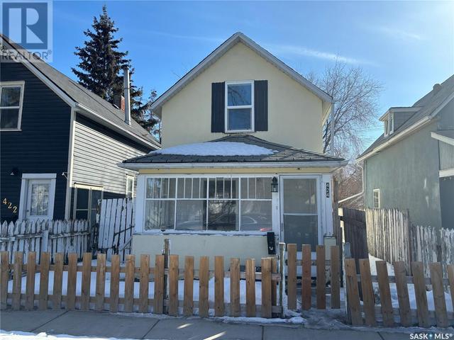 424 I Avenue S, House detached with 2 bedrooms, 1 bathrooms and null parking in Saskatoon SK | Image 1