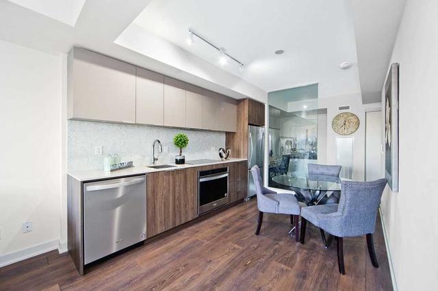 805 - 2 Sonic Way, Condo with 1 bedrooms, 2 bathrooms and 1 parking in Toronto ON | Image 2