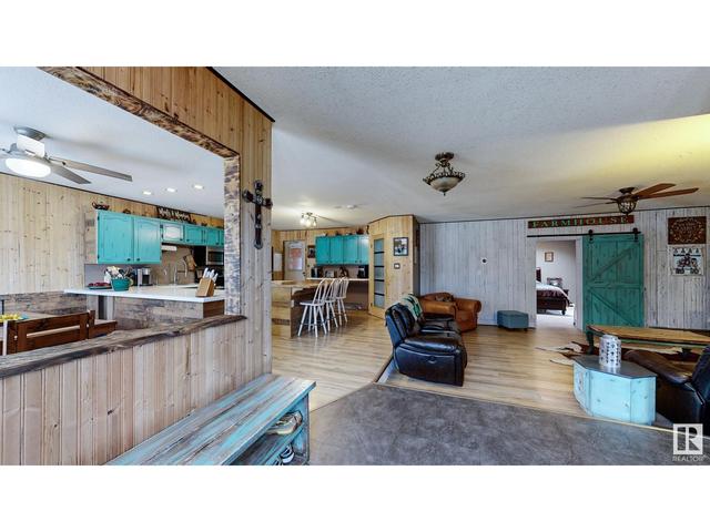 54032 Rge Rd 34, House detached with 5 bedrooms, 2 bathrooms and null parking in Lac Ste. Anne County AB | Image 8