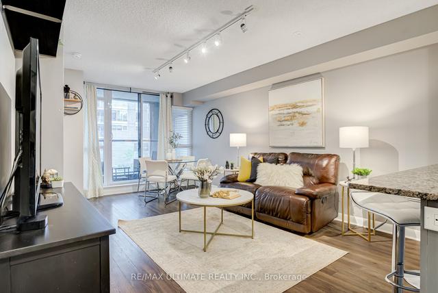 247 - 525 Wilson Ave, Condo with 1 bedrooms, 1 bathrooms and 1 parking in Toronto ON | Image 4