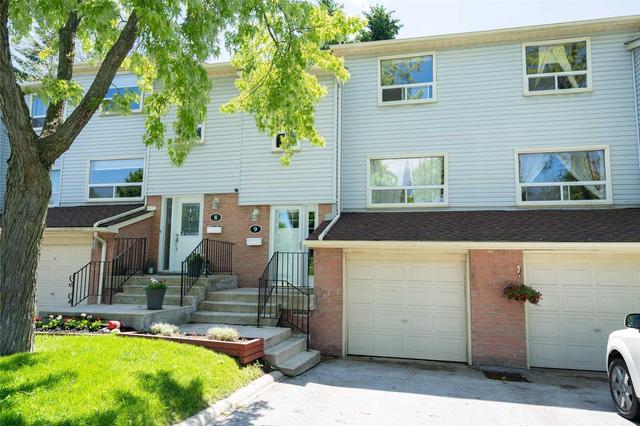 9 - 1055 Shawnmarr Rd, Townhouse with 3 bedrooms, 2 bathrooms and 2 parking in Mississauga ON | Image 1