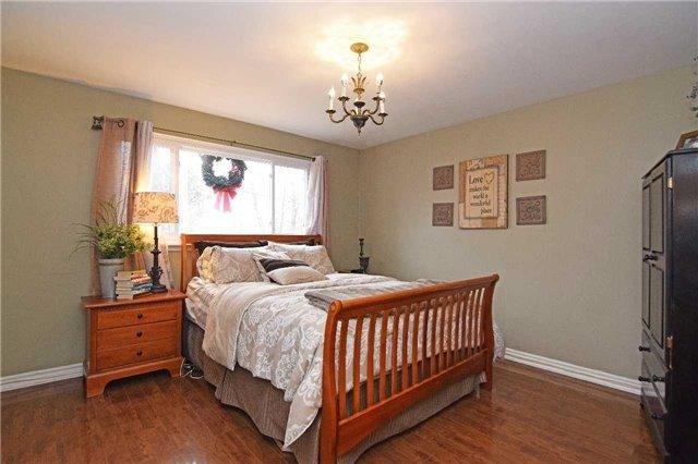 39 Algonquin Blvd, House semidetached with 3 bedrooms, 2 bathrooms and 6 parking in Brampton ON | Image 12