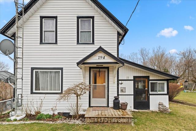 194 Upper Lake St, House detached with 3 bedrooms, 1 bathrooms and 5 parking in Prince Edward County ON | Image 12