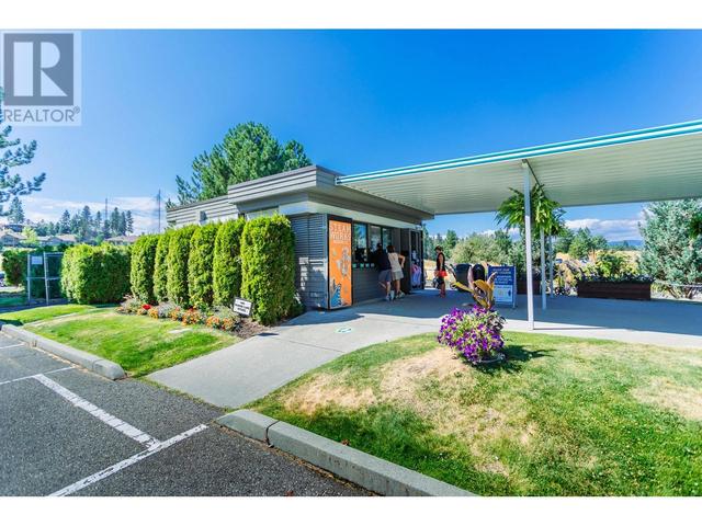 4043 Gallaghers Terrace, House detached with 2 bedrooms, 2 bathrooms and 4 parking in Kelowna BC | Image 45
