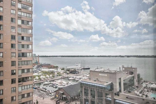 1407 - 270 Queens Quay W, Condo with 1 bedrooms, 1 bathrooms and 0 parking in Toronto ON | Image 2