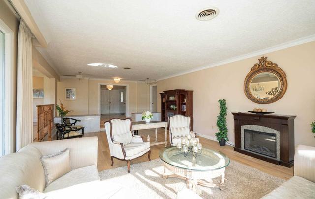 207 Howden Rd W, House detached with 4 bedrooms, 5 bathrooms and 16 parking in Oshawa ON | Image 33