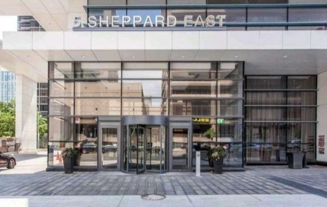 2020 - 5 Sheppard Ave E, Condo with 2 bedrooms, 2 bathrooms and 1 parking in Toronto ON | Image 8