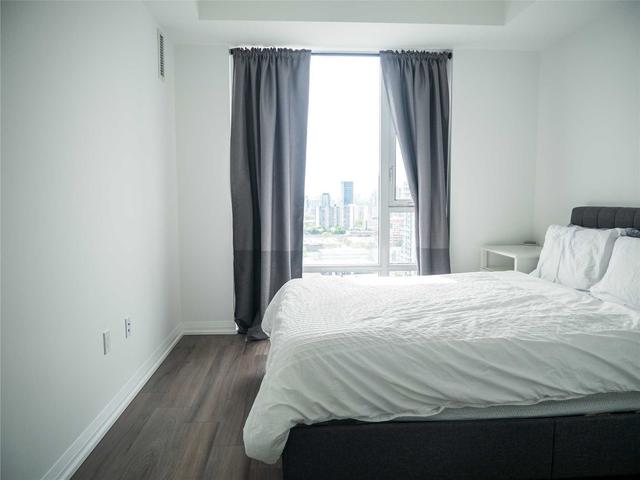 2210 - 50 Ann O'reilly Rd, Condo with 1 bedrooms, 2 bathrooms and 1 parking in Toronto ON | Image 9