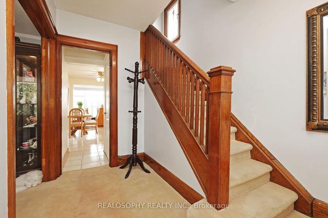 1 Slade Ave, House detached with 4 bedrooms, 2 bathrooms and 1 parking in Toronto ON | Image 29