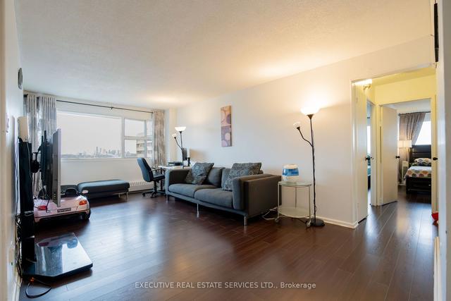 2506 - 725 Donmills Rd, Condo with 2 bedrooms, 1 bathrooms and 1 parking in Toronto ON | Image 8